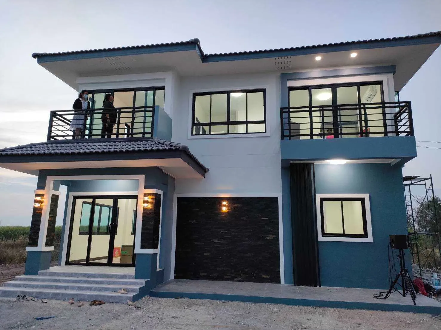 บ้านสองชั้น สไตล์โมเดิร์น
