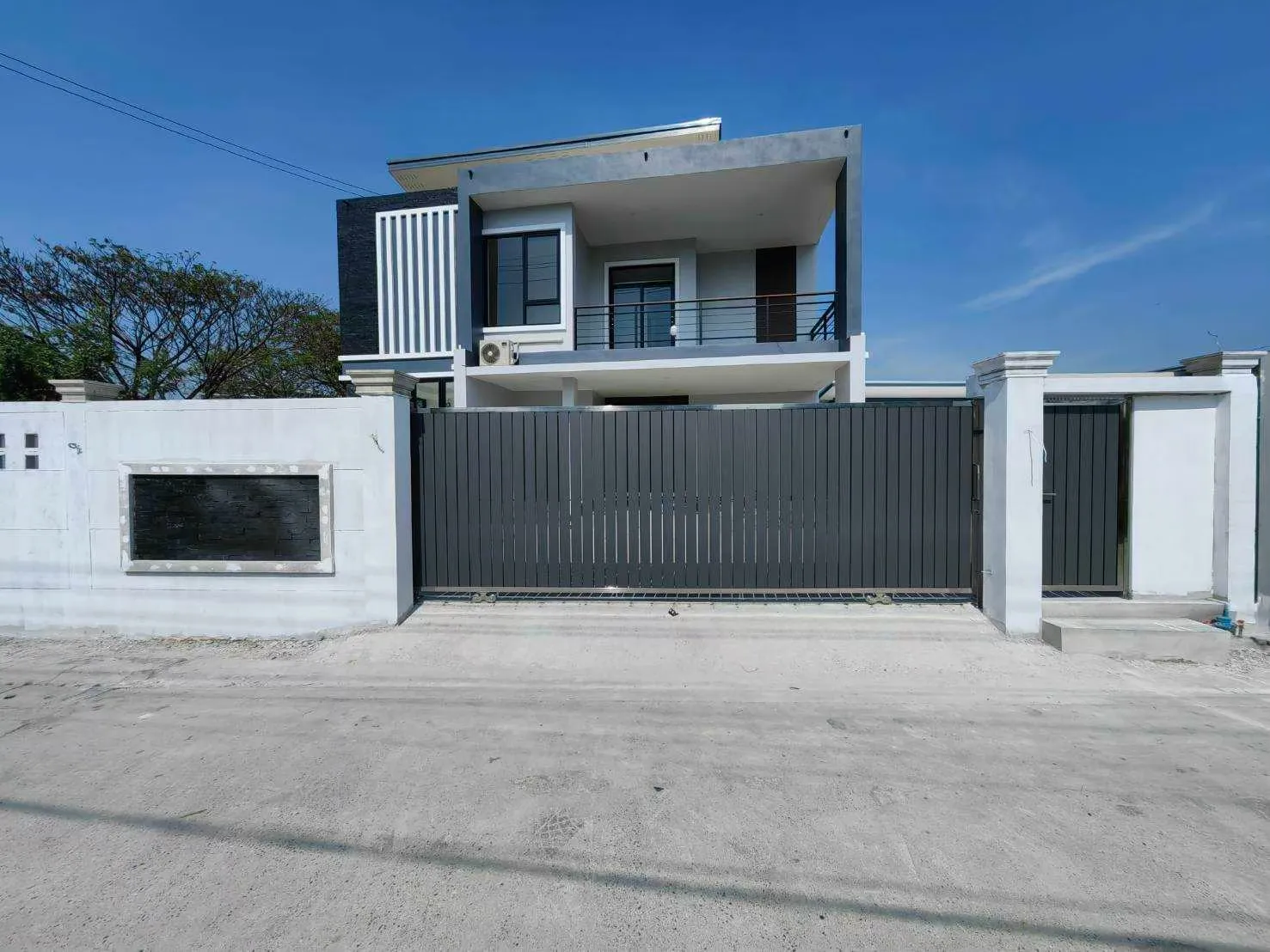 บ้านสองชั้น โมเดิร์น